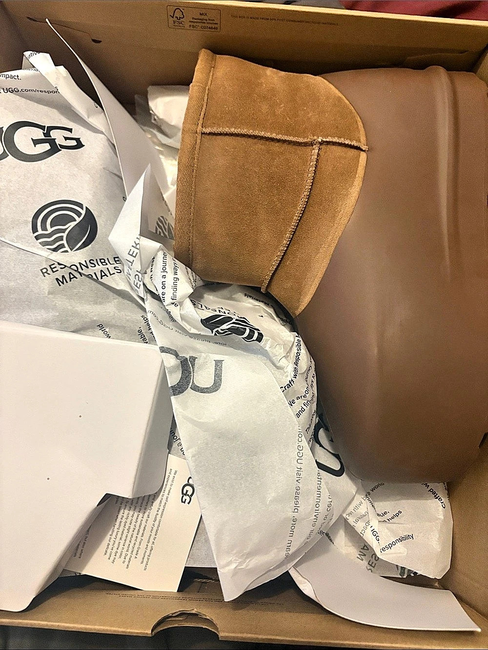 UGG Classic Mini Boots in Brown US 9/10 NWT